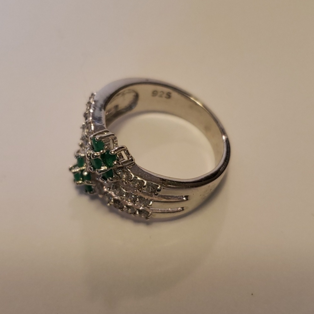Ring - Picture 2 of 3